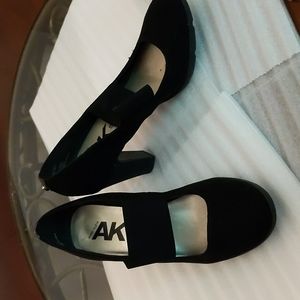 Anne Klein Suede Shoes
